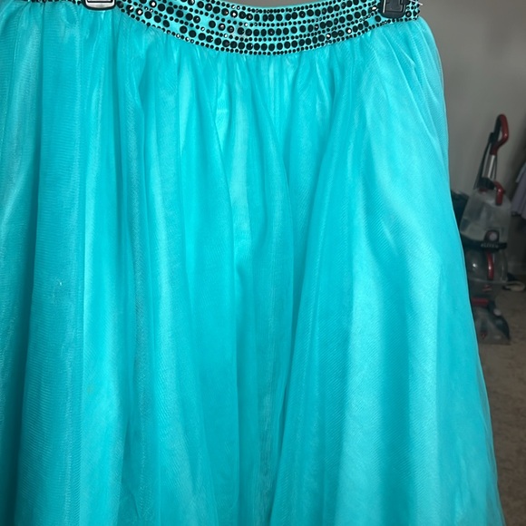 Chiffon skirts with black beaded lace - Picture 3 of 4